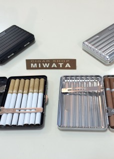 コニー・シガレットケースラゲージ