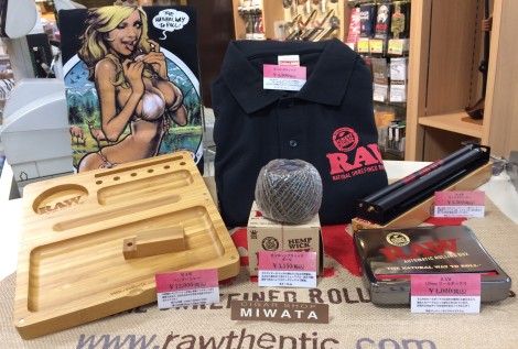 RAW NATURAL UNREFINED ROLLING PAPERS