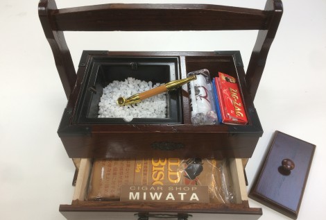 Hand rolled Handbag ashtray