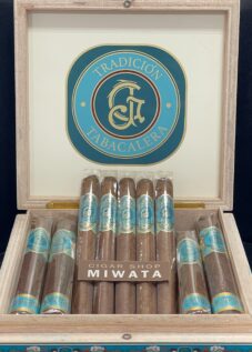 プレミアムシガー新銘柄 JG ホセ へネール ランセロ